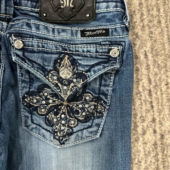 Women’s Miss me boot cut jeans - Picture 3 of 9